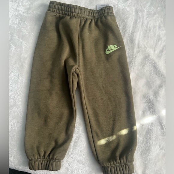 Nike set for toddler - Picture 5 of 5